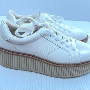 Dolce Vita White Leather Sneakers with Tan Sole Sz 9